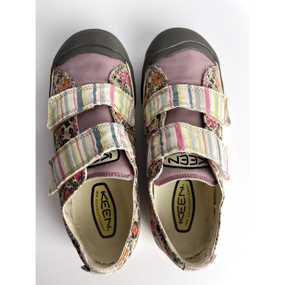 Keen Canvass Vulcanized Floral Print Sneakers Shoes Big girl And or Women SIZE 8